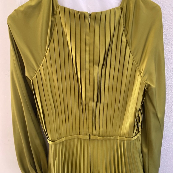 Mac Duggal dress - Picture 6 of 6